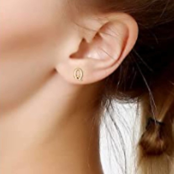 5 for $25 T Initial Earrings Gold Posts studs Letter Earrings Alphabet Earrings - Picture 2 of 9